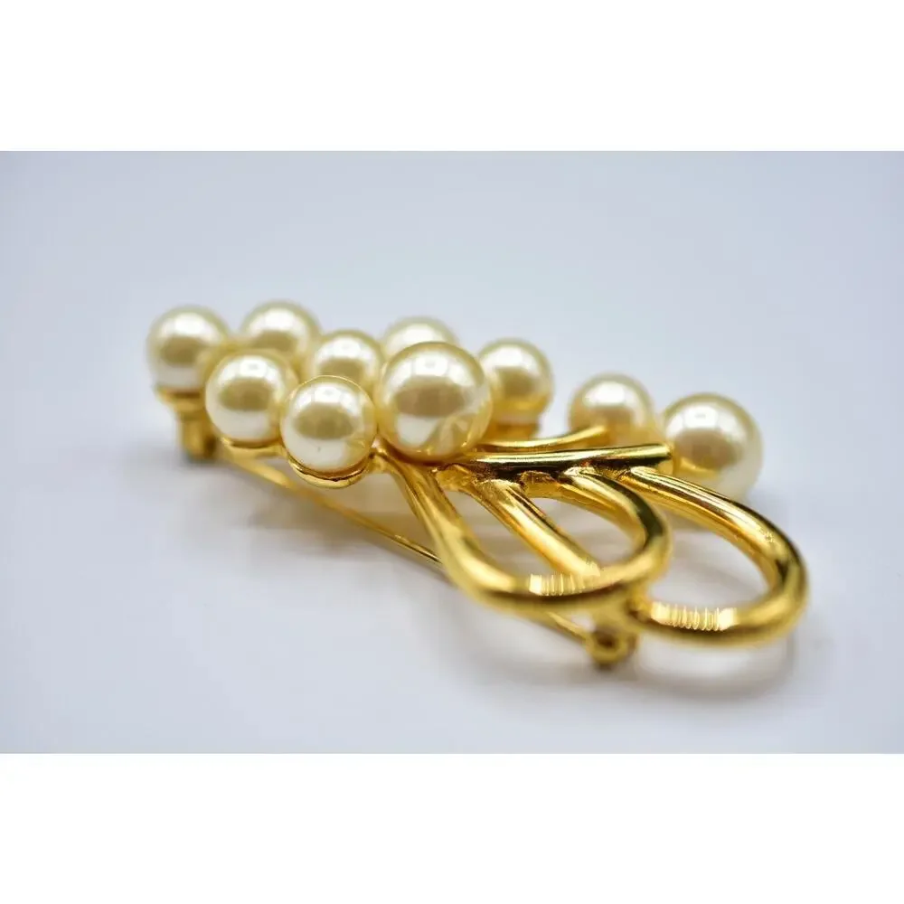 Napier Vintage Pin Brooch Gold Tone Imitation Pearl Cluster Signed 1980s Bin5